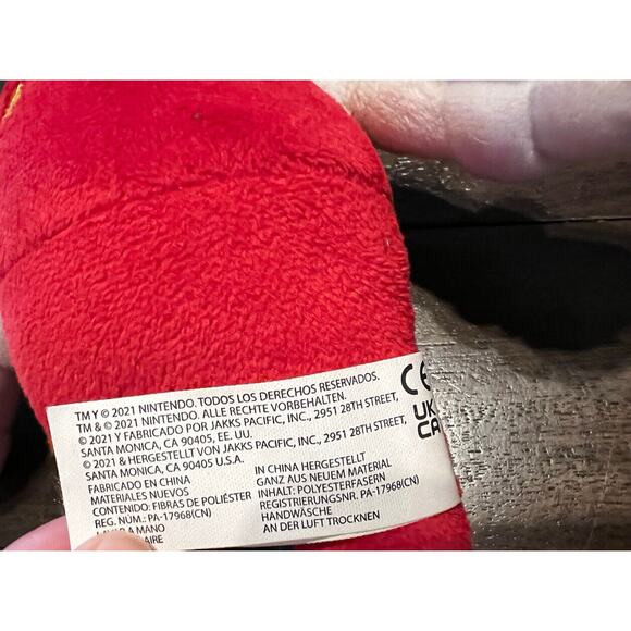 2021 Super Mario Stuffed Plush Figure White Hat Red Overalls Nintendo - Picture 12 of 13